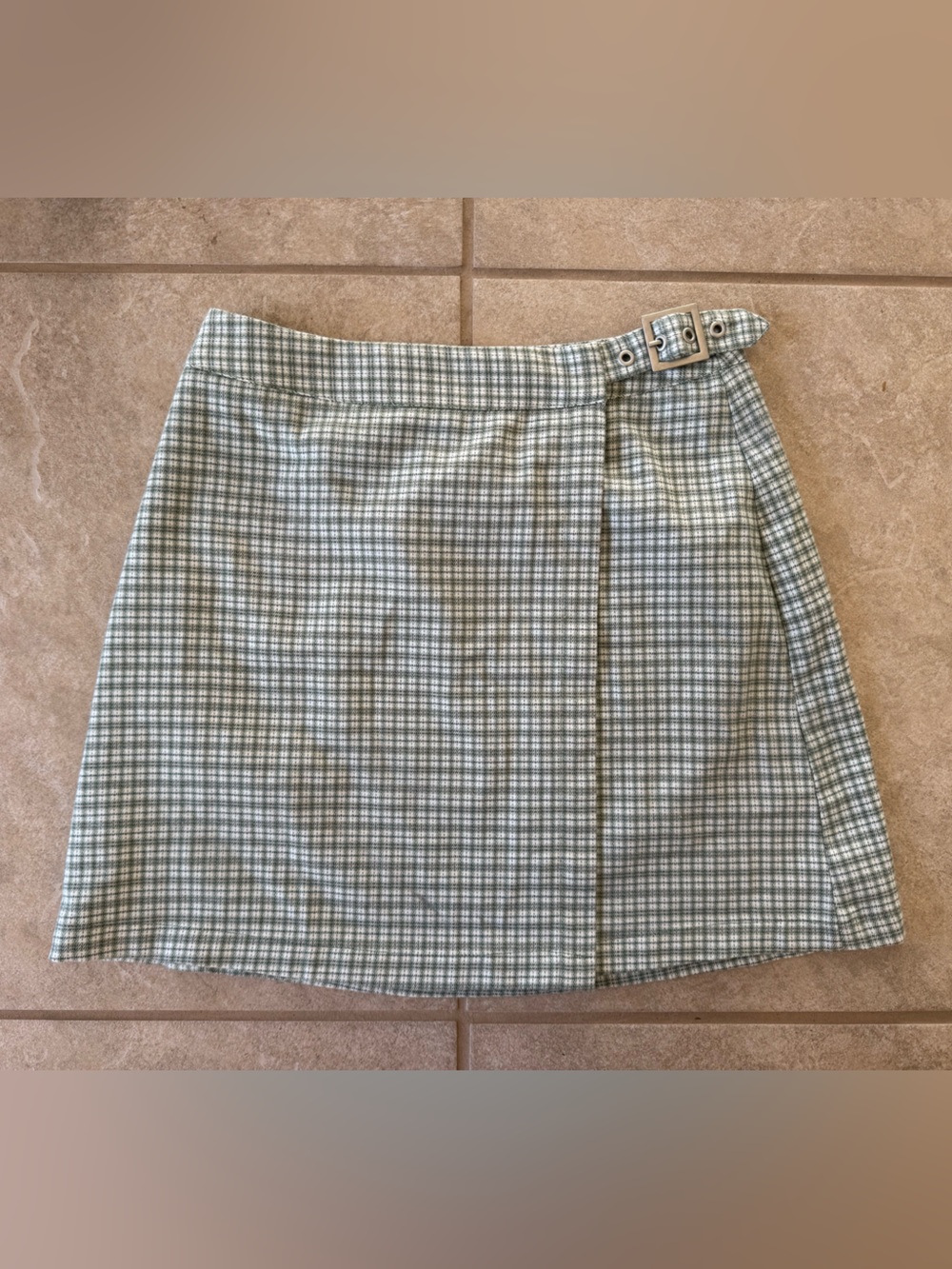 Brandy Melville Dana Plaid Buckle Mini Skirt Green White Preppy Y2K